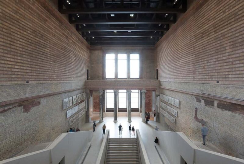Berlin: Highlights Neues Museum Guided Tour - Key Points