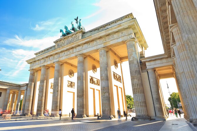 Berlin Highlights Self guided scavenger hunt and Walking Tour - Key Points