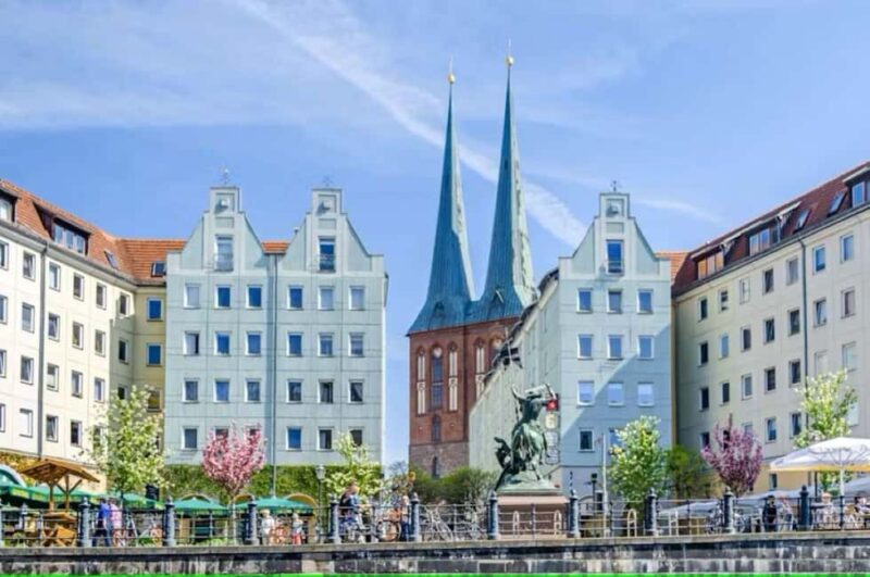 Berlin: Historic Guided Walking Tour with Museum Island Pass - Meeting Point and Tour Logistics