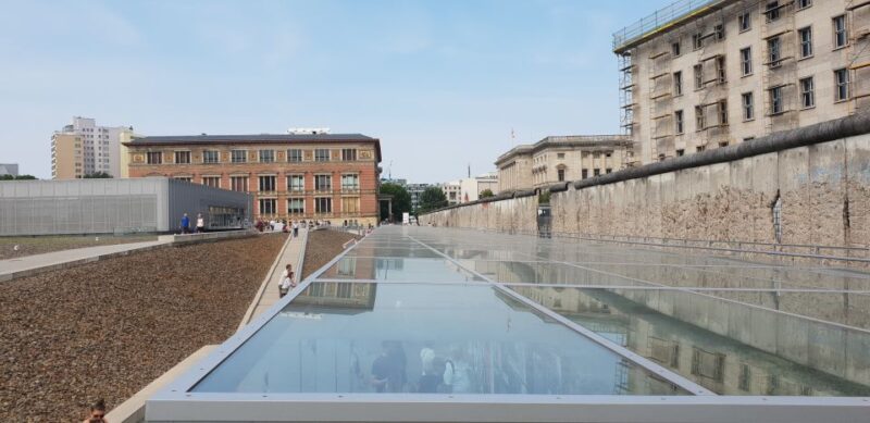 Berlin Historical Highlights Walking Tour - Strolling Along Unter den Linden and Bebelplatz