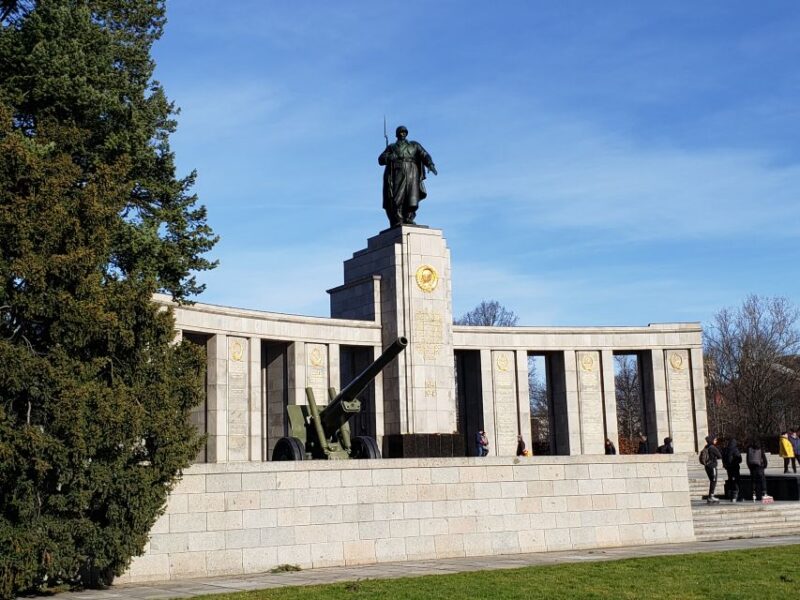 Berlin: Hitler and the Third Reich - a private walking tour - Walking through Berlin’s former government district