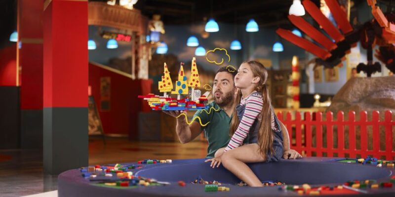 Berlin: Hop-On Hop-Off Bus & LEGOLAND Discovery Centre - Discover Berlin’s Highlights and LEGO Creativity in One Day