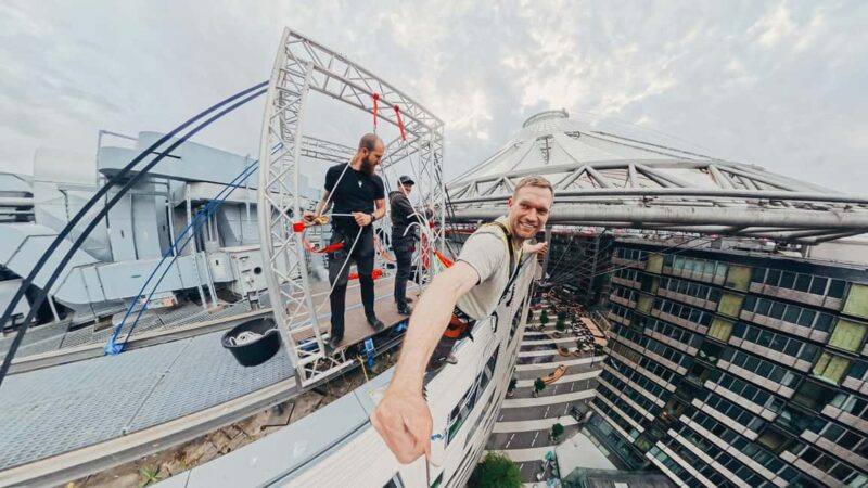 Berlin: House Running at "Das Center" Berlin 40m vertical! - Unique Vertical Run at Berlin’s Famous Potsdamer Platz