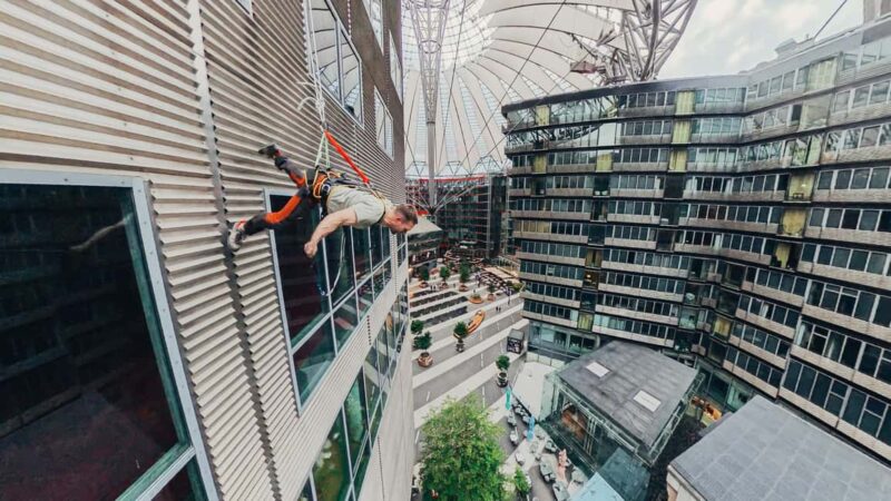 Berlin: House Running at "Das Center" Berlin 40m vertical! - Key Points