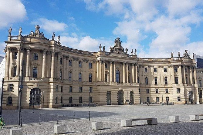 Berlin in one day  day tour with an expert guide - Starting at the Heart of Berlin: Meeting Point and Logistics