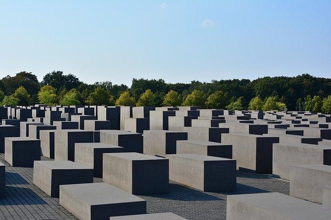 Berlin in one day  day tour with an expert guide - Lunch Break and Midpoint Rest