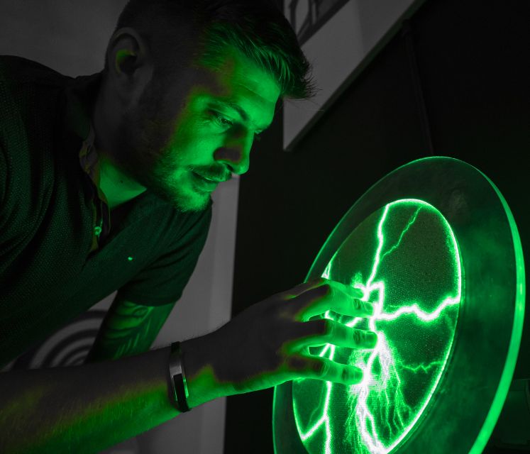 Berlin: Interactive DeJa Vu Museum Entrance Ticket - What to Expect Inside the Museum