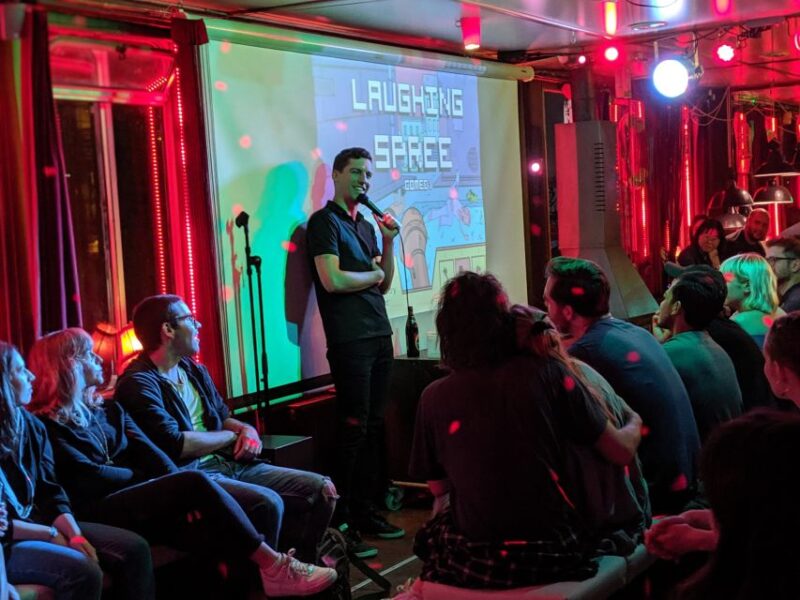 Berlin: Laughing Spree Comedy Show on a Boat - Drinks and Bar Service on the Boat