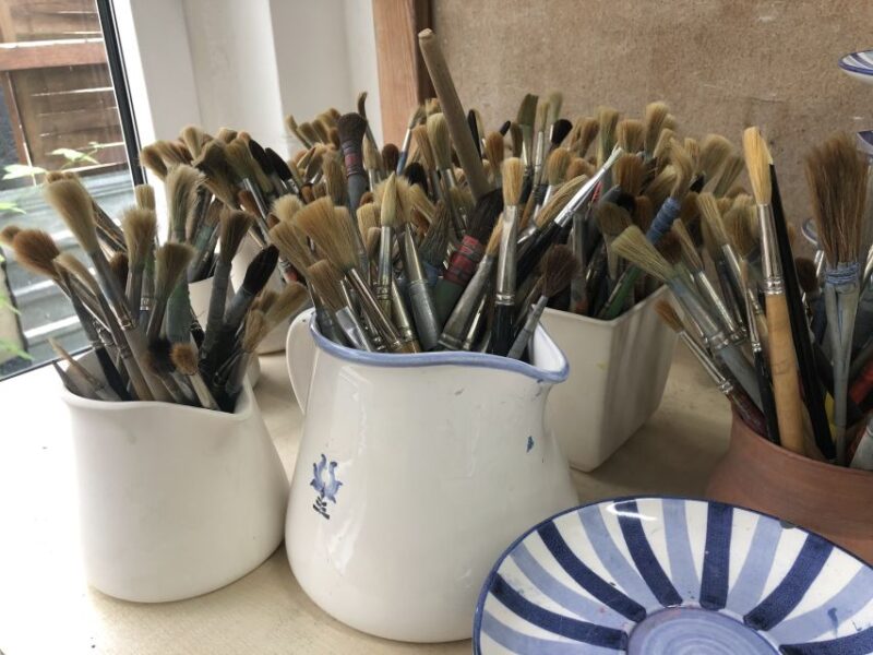 Berlin-Marwitz: Ceramic Painting Workshop - Learning to Paint Ceramics with Expert Guidance