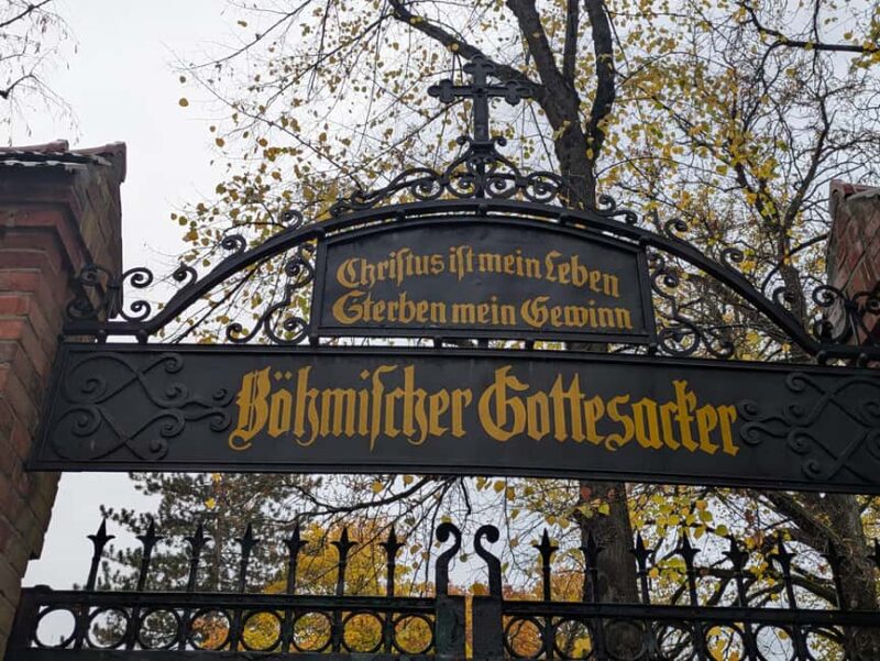 Berlin Migration Gentrification Tour - From Market to Foodie Destination at Markthalle Neun