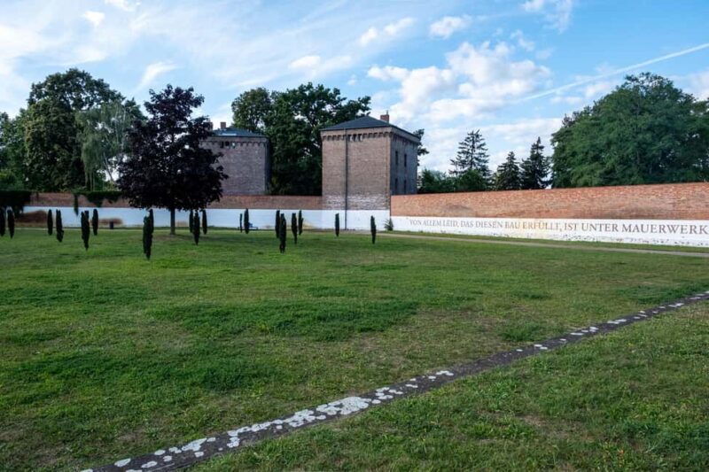 Berlin: Moabit Prison Tour of Crime and Punishment - Key Points