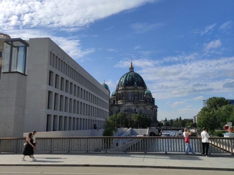 Berlin: Museum Island Guided Walking Tour - Logistics and Practical Tips