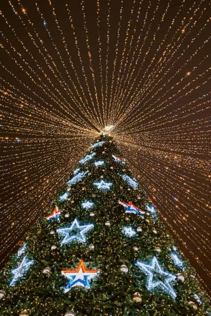 berlin : New Years village & Christmas Market Guided Tour - Pacing and Tour Experience