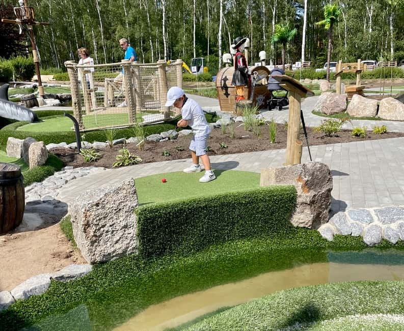 Berlin: Pirate´s Island Adventure Mini Golf Ticket - What Makes This Mini Golf Course Special?