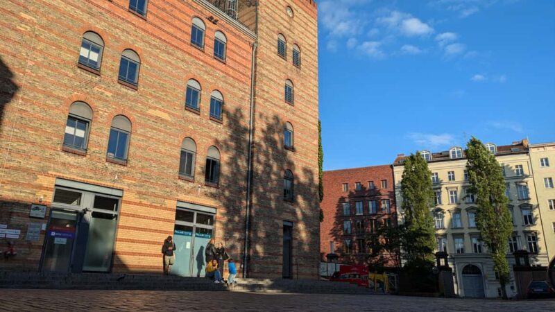 Berlin: Prenzlauer Berg neighborhood tour - Key Points