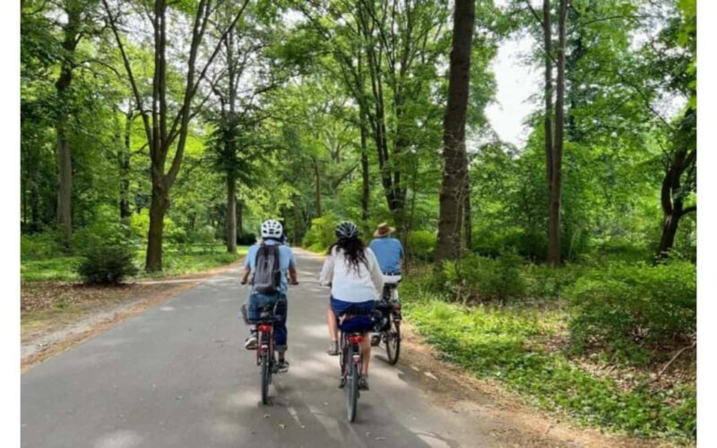 Berlin: Private Bike Tour of Iconic Sights & Local Secrets - The Route and Stops