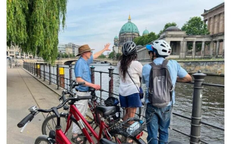 Berlin: Private Bike Tour of Iconic Sights & Local Secrets - Practical Details and Group Experience