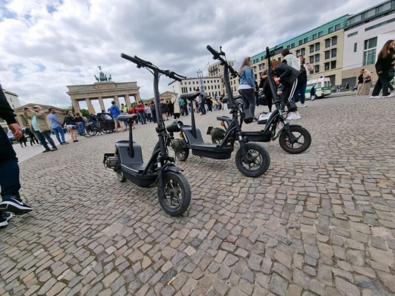 Berlin: Private E-Scooter Highlights Tour - Marvel at the Reichstag Building and Learn Its Secrets