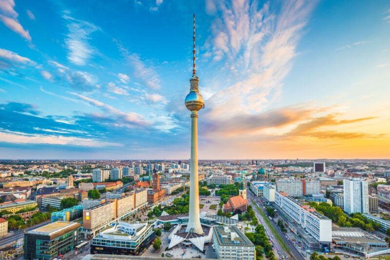 Berlin: Private Highlights Tour with Hotel Transfers - Considerations and Limitations