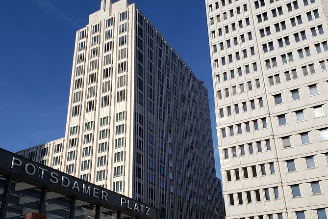 Berlin: Private Highlights Walking Tour with Local Guide and Hotel pickup - Key Points