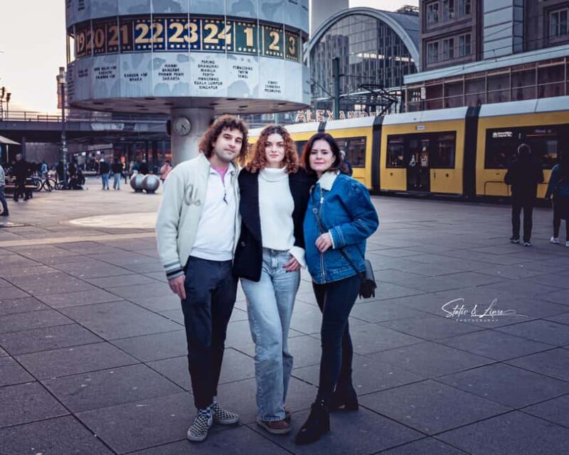 Berlin: Private Photo Walk with Professional Photographer - Capturing Unposed, High-Quality Photos without Stress