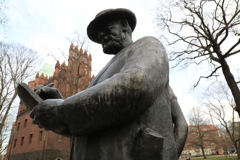Berlin: Private Sightseeing Tour in an E-Rickshaw - Humboldt Forum and Museum Island: Cultural Highlights and Photo Opportunities