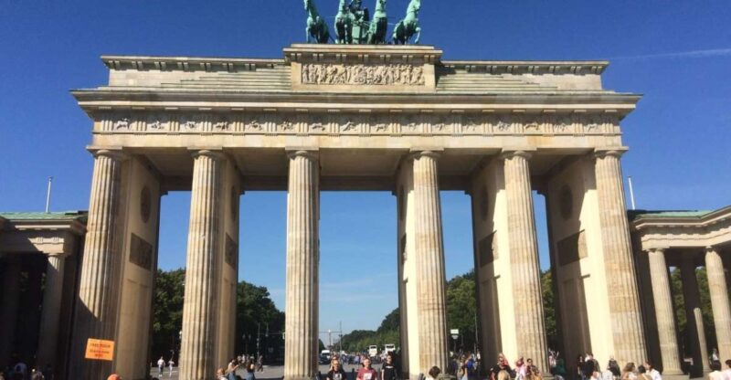 Berlin: Private Walking Tour with a Local Guide - Exploring Berlin’s Iconic Sights: Brandenburg Gate and the Berlin Wall