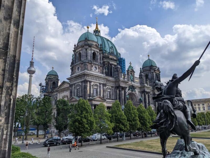 Berlin: Private Walking Tour with Kris - Local 5-STAR Guide - Walking Through Tiergarten: Nature Meets History
