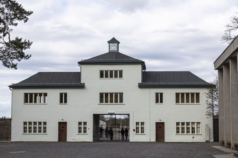 Berlin: Sachsenhausen Concentration Camp Memorial Tour - Exploring Sachsenhausen with a Licensed Guide