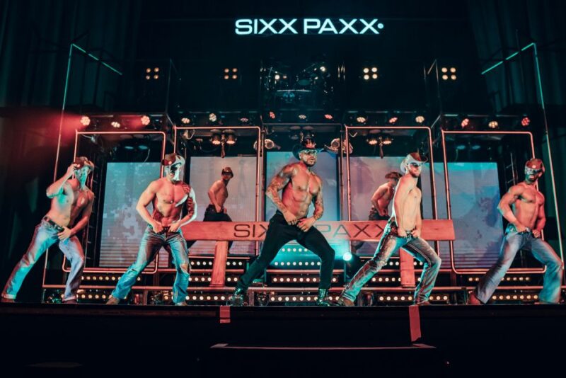 Berlin: SIXX PAXX Men´s Performing Arts Show - What the Show Includes and What It Doesn’t