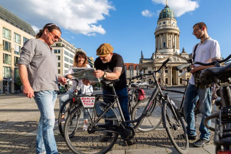 Berlin: Small Group Bike Tour Through City Center - The Iconic Brandenburg Gate and Tiergarten Park