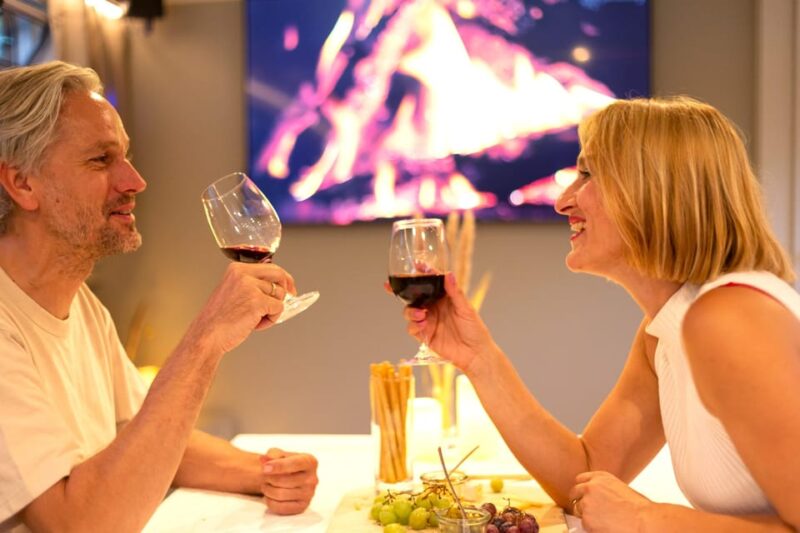 Berlin: Spree River Romantic Moon Boat Ride - An Enchanting Night on the Spree with the Romantic Moon Boat Ride