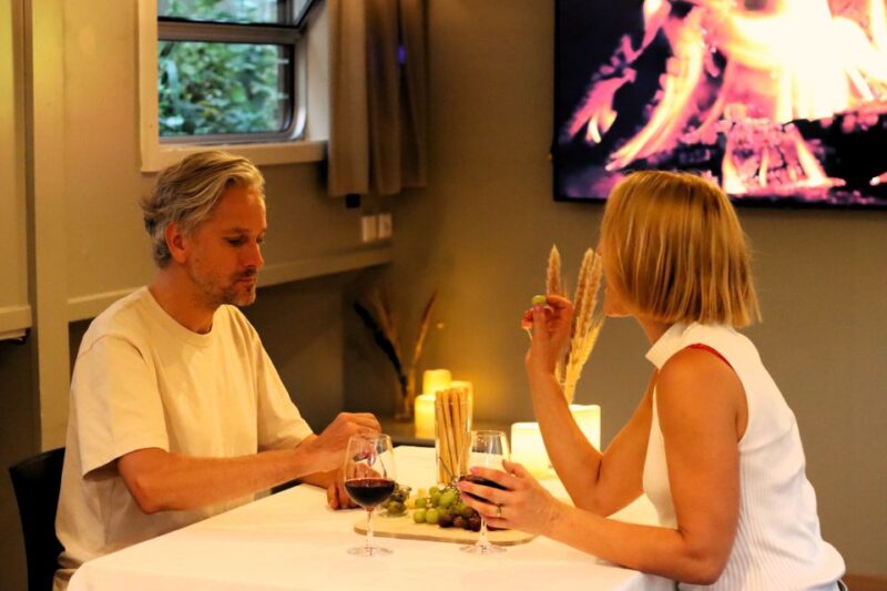 Berlin: Spree River Romantic Moon Boat Ride - Key Points