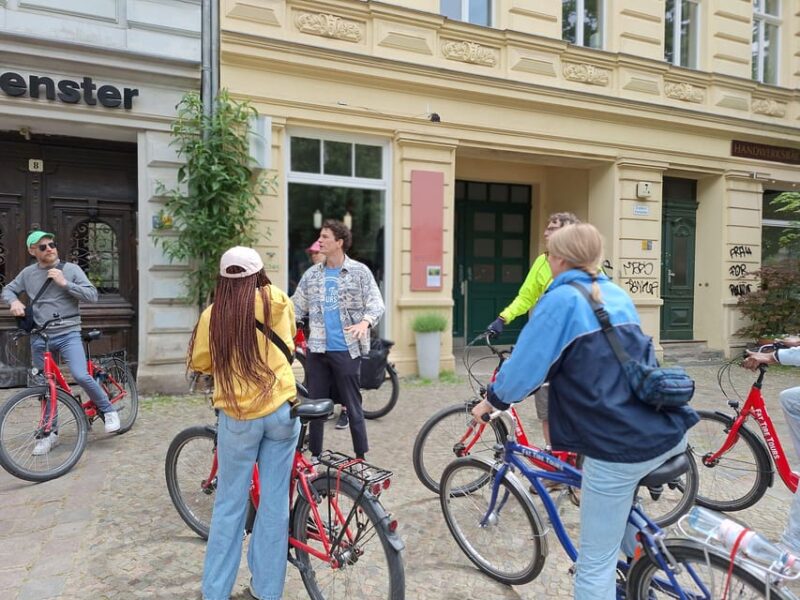 Berlin Street Food Bike Tour - Food and Drink Details During the Tour