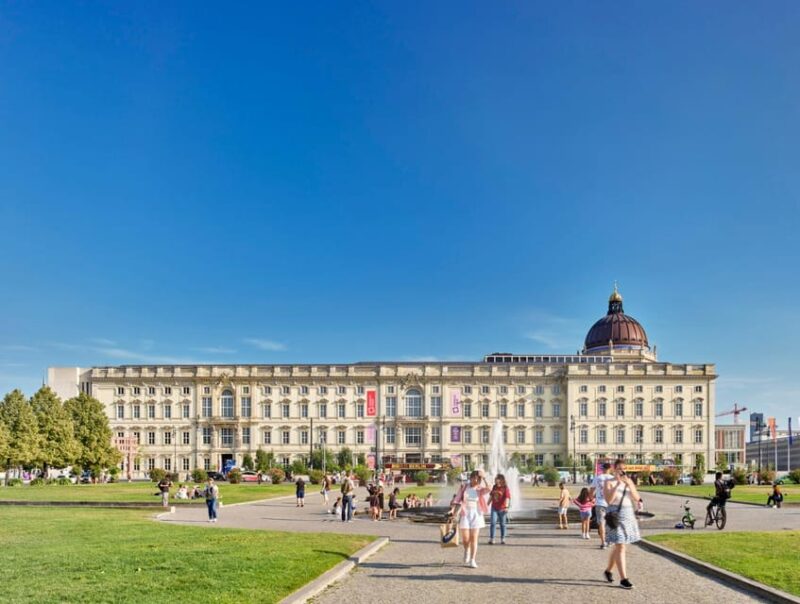 Berlin: "The Humboldt Forum for Newbies" Guided Tour - Discovering the Humboldt Brothers’ Connection to the Building