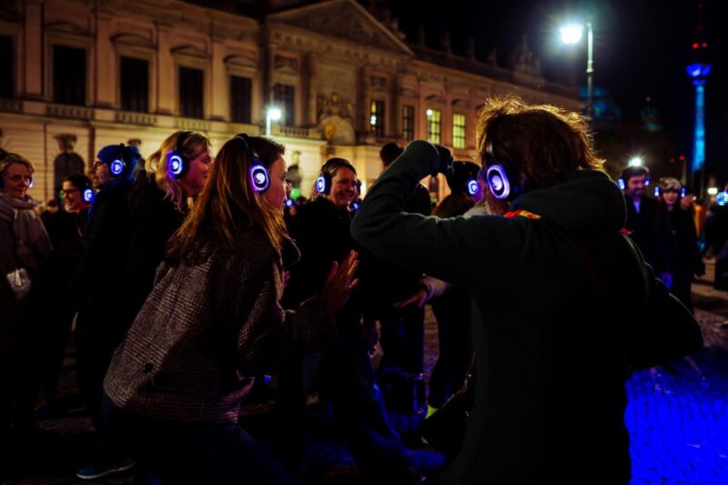 Berlin: Walk and Dance Silent Disco Tour with 80s / 90s - Discover Berlin with a Silent Disco Twist: Walk and Dance Tour