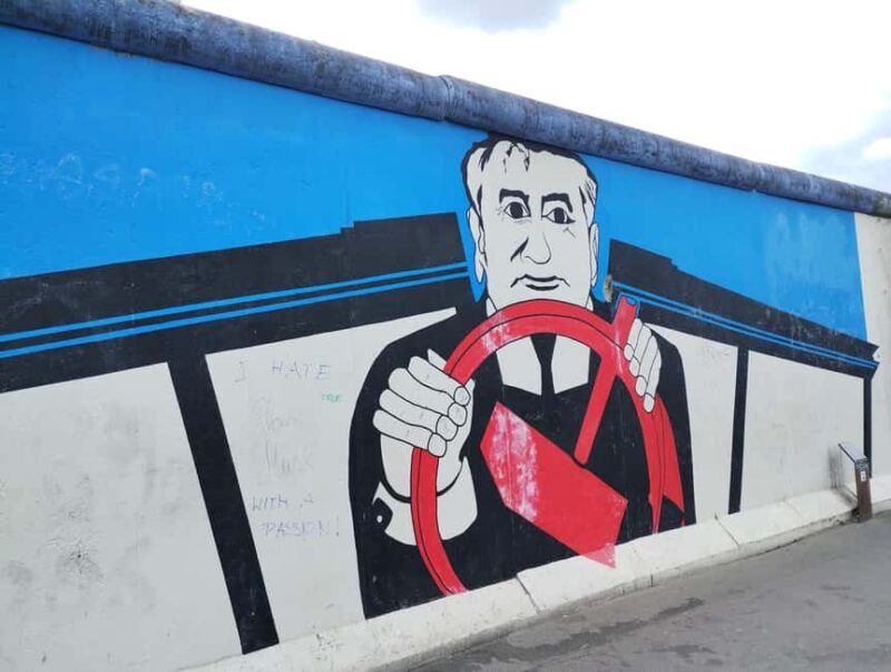 Berlin Wall: Short History & Art Tour at the East Side Gallery - Who Will Most Benefit from This Tour