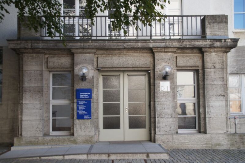 Berlín y el Nacionalsocialismo. Group Tour in Spanish - What the Tour Includes and What You Need to Bring