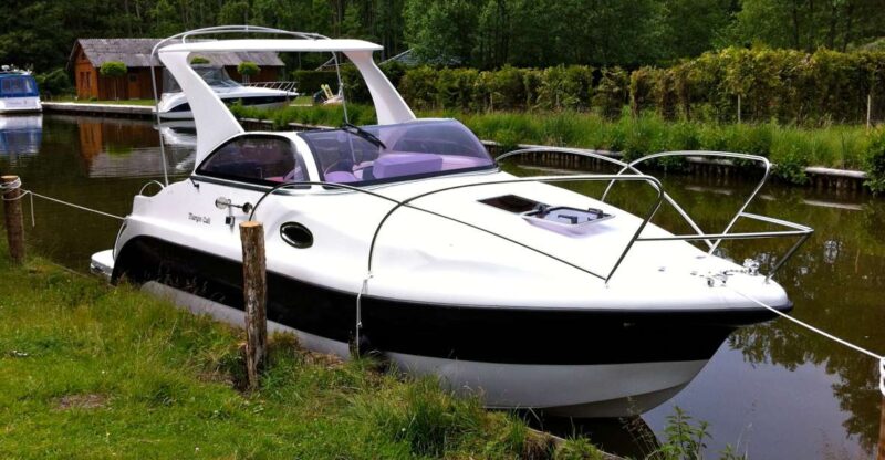 Berlin:Guided South Berlin Yacht Tour with Swim Stop (relax) - Discover the Charm of South Berlin on a Guided Yacht Tour for $182