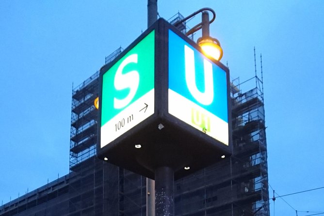 Berlin's first original craft beer tour & experience - Visiting a Local Brewery and Craft Beer Bars