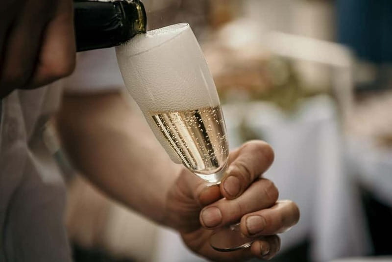 Berlin's Wild East: Nightlife & Counterculture Boat Tour - Exploring Berlin’s Nightlife District from the Water