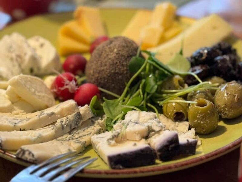 Bern Food Market: Tour w/o Brunch - Discover Bern’s Authentic Food Market with Guided Expertise