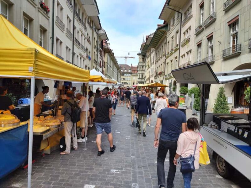 Bern Food Market: Tour w/o Brunch - Exploring Bern’s Market at Münstergasse and Bundesplatz