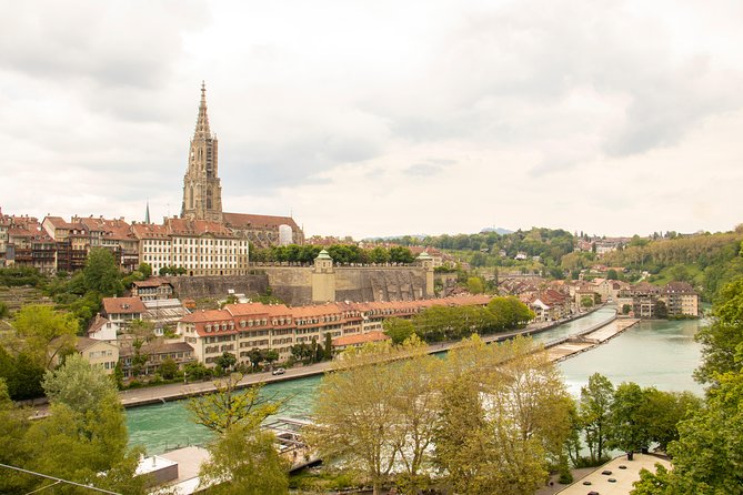 Bern Highlights Small-Group Walking Tour with a Local - Accessibility and Group Size Benefits