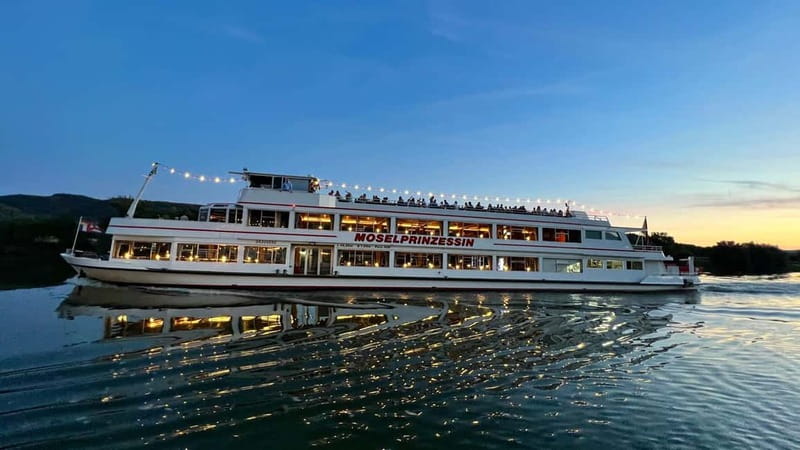Bernkastel: 1-hour panoramic boat tour Lieser, Mülheim and back - Local Villages of Lieser and Mülheim: Hidden Gems on the Moselle