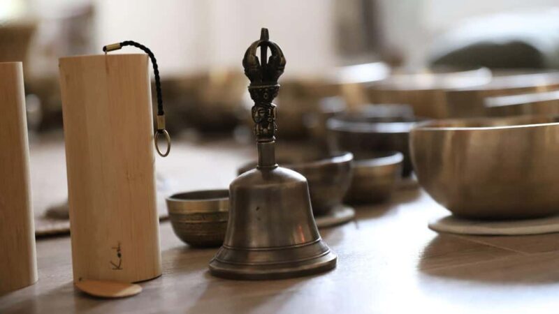 Besançon: Experience a timeless sound journey with the sound of Himalayan bowls - Key Points