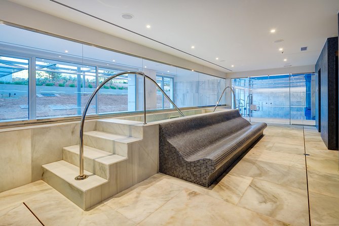 Best Friends Ritual: mini facial + aromatherapy massage + day SPA + glass cava - The Spa Experience: Professional Therapists and Relaxing Treatments