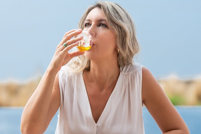 Best Mykonos Olive Oil Tasting - Learn from a world-famous Expert - The Food Pairings: Enhancing the Tasting Experience