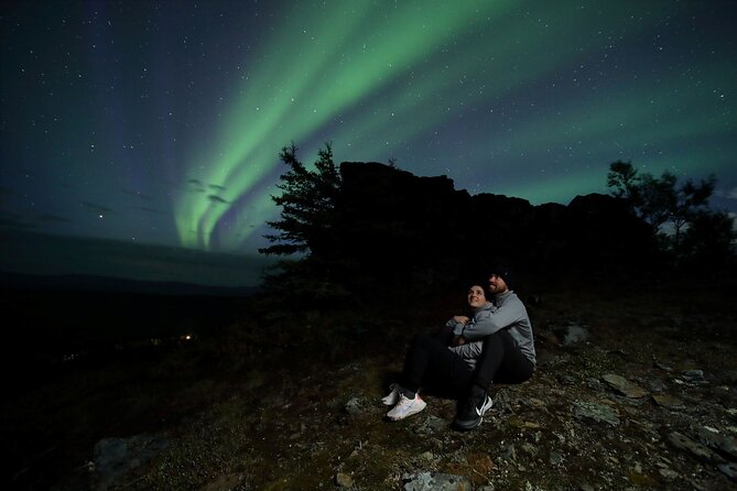 Best Northern Lights Aurora Adventure FREE Portraits & Hot Pizza - The Value of Professional Photos and Food in the Experience