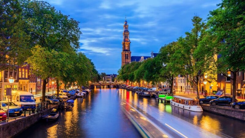 Best of Amsterdam: Private Walking Tour with a Local - Visiting Top Attractions with Insider Tips